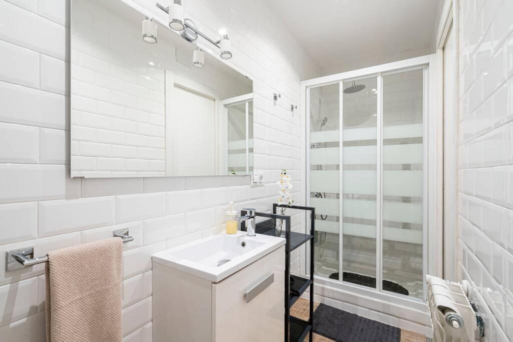 Victor Apartments Prado Мадрид Экстерьер фото